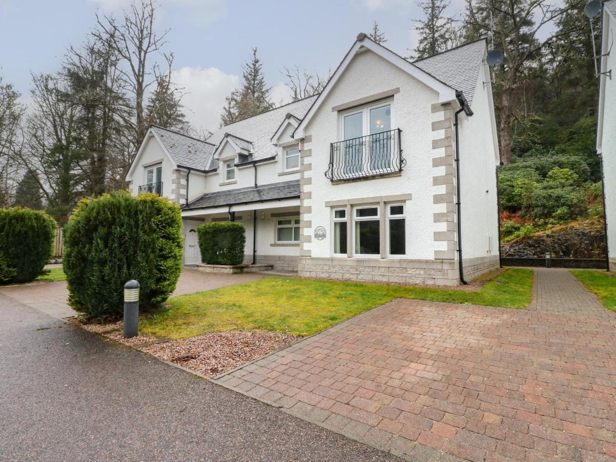 4 River Court Invergarry Luaran gambar