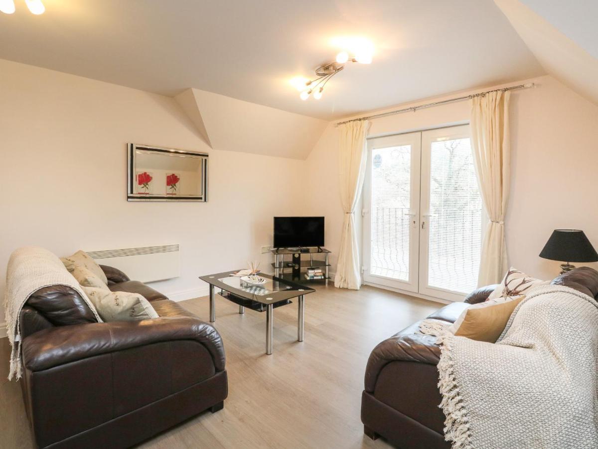 4 River Court Invergarry Luaran gambar
