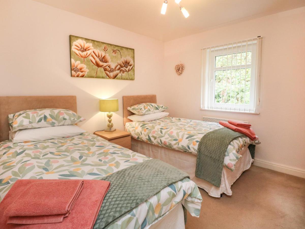 4 River Court Invergarry Luaran gambar