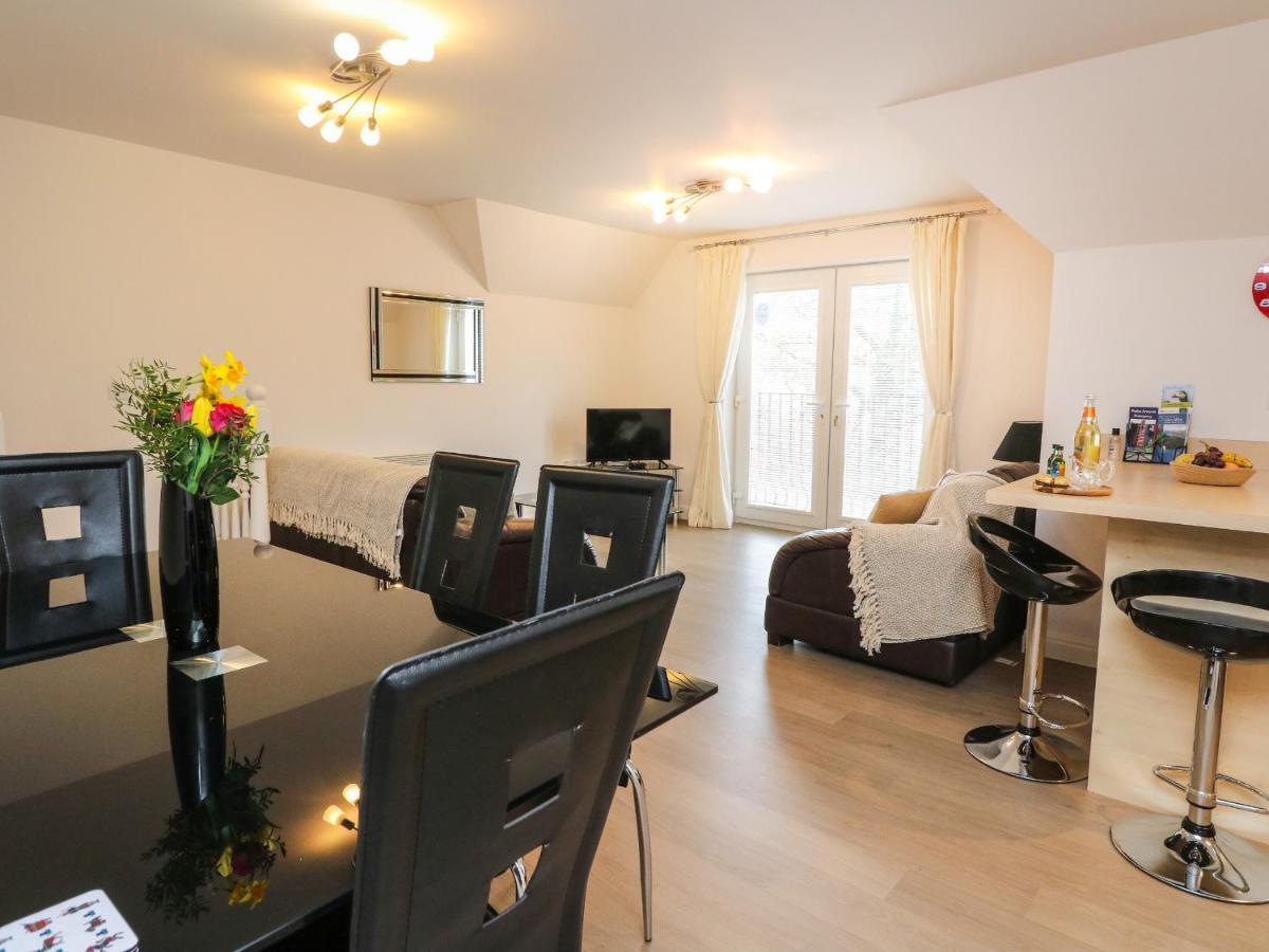 4 River Court Invergarry Luaran gambar
